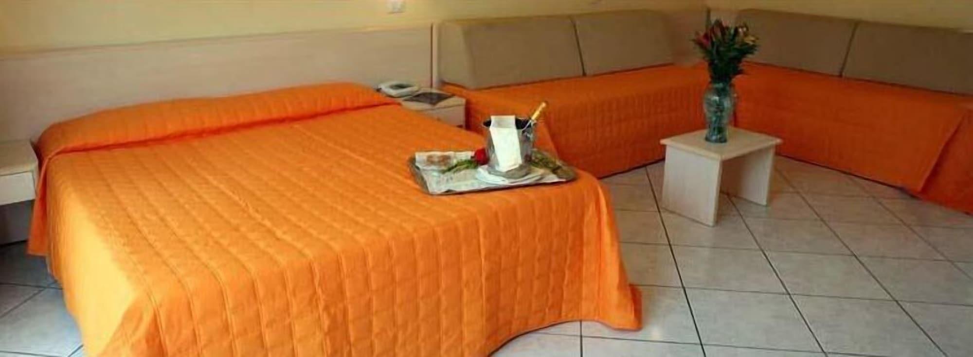 King'S House Hotel Resort Mascali Ngoại thất bức ảnh
