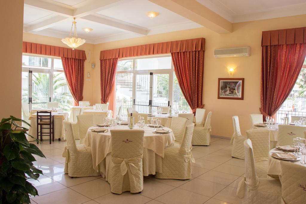 King'S House Hotel Resort Mascali Ngoại thất bức ảnh